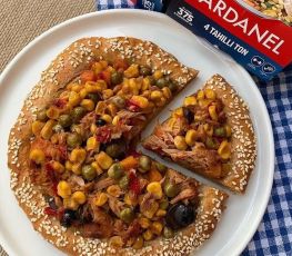 Dardanel Ton Salata M�s�rl� Susam Kenarl� Pizza
